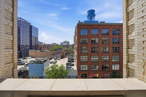 Tiny photo for 1000 W Washington Boulevard #406, Chicago, IL 60607 (MLS # 12657871)