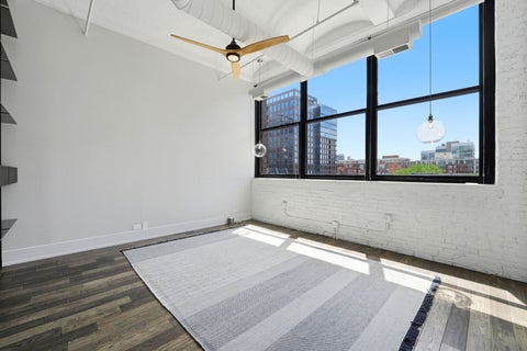 Tiny photo for 1000 W Washington Boulevard #406, Chicago, IL 60607 (MLS # 12657871)