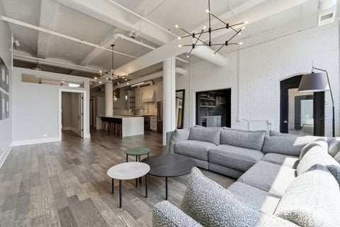 Tiny photo for 1000 W Washington Boulevard #406, Chicago, IL 60607 (MLS # 12657871)