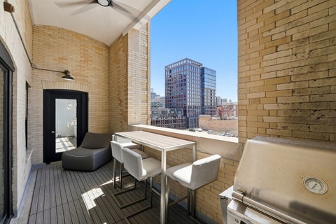 Tiny photo for 1000 W Washington Boulevard #406, Chicago, IL 60607 (MLS # 12657871)