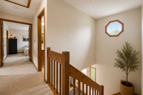 Tiny photo for 684 Regent Drive, Crystal Lake, IL 60014 (MLS # 12665186)