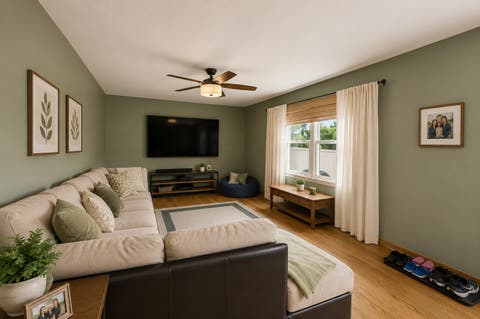 Tiny photo for 684 Regent Drive, Crystal Lake, IL 60014 (MLS # 12665186)