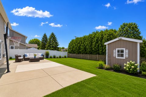 Tiny photo for 684 Regent Drive, Crystal Lake, IL 60014 (MLS # 12665186)