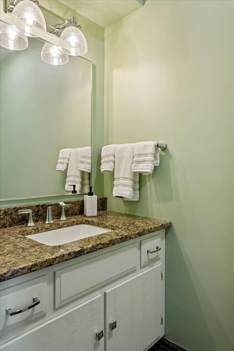 Tiny photo for 59 Watergate Drive, South Barrington, IL 60010 (MLS # 12489489)