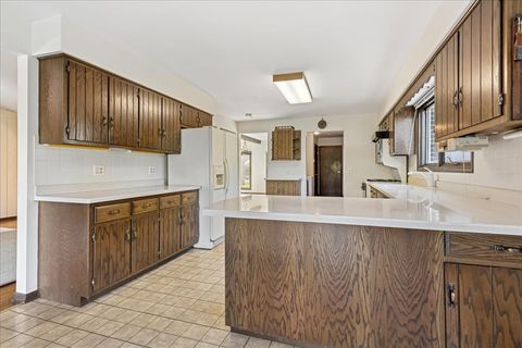 Tiny photo for 59 Watergate Drive, South Barrington, IL 60010 (MLS # 12489489)