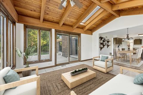 Tiny photo for 59 Watergate Drive, South Barrington, IL 60010 (MLS # 12489489)