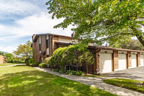 Tiny photo for 1119 Deerfield Place, Highland Park, IL 60035 (MLS # 12699445)