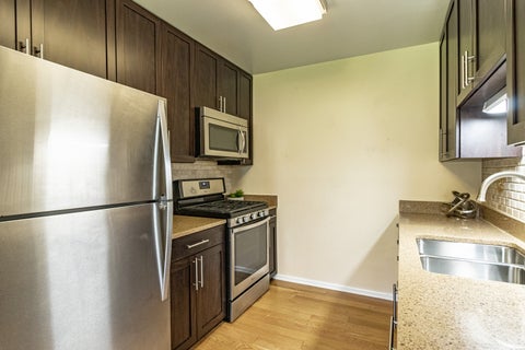 Tiny photo for 1119 Deerfield Place, Highland Park, IL 60035 (MLS # 12699445)