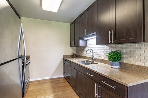 Tiny photo for 1119 Deerfield Place, Highland Park, IL 60035 (MLS # 12699445)