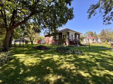 Tiny photo for 17026 Bulger Avenue, Hazel Crest, IL 60429 (MLS # 12497365)