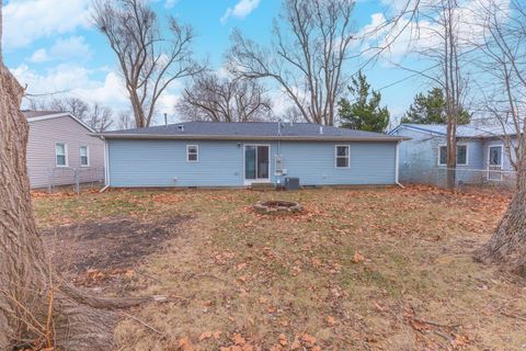 Tiny photo for 221 Meadowbrook Drive, Bloomington, IL 61701 (MLS # 12546518)