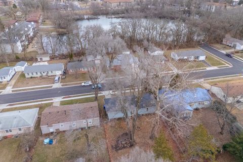 Tiny photo for 221 Meadowbrook Drive, Bloomington, IL 61701 (MLS # 12546518)