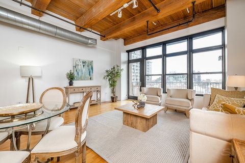 Tiny photo for 1503 S State Street #403, Chicago, IL 60605 (MLS # 12500905)