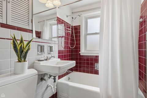 Tiny photo for 414 Barton Avenue, Evanston, IL 60202 (MLS # 12678575)