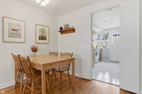 Tiny photo for 414 Barton Avenue, Evanston, IL 60202 (MLS # 12678575)