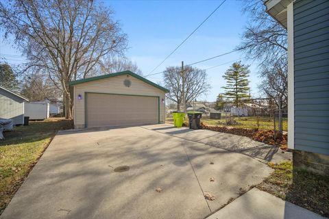 Tiny photo for 209 N 7th Street, Fairbury, IL 61739 (MLS # 12498030)