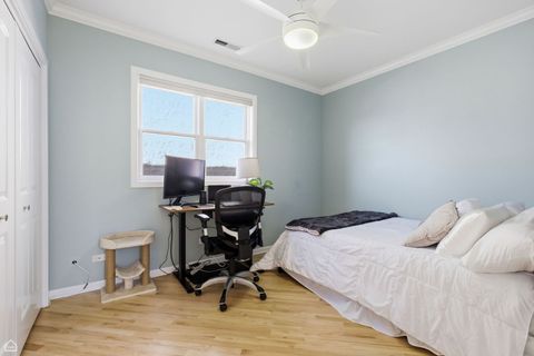 Tiny photo for 2249 W Foster Avenue #3, Chicago, IL 60625 (MLS # 12545852)