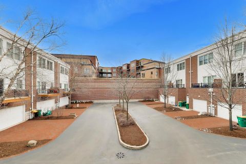 Tiny photo for 1853 Prairie Street, Glenview, IL 60025 (MLS # 12577410)