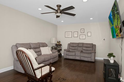 Tiny photo for 11046 S Ewing Avenue, Chicago, IL 60617 (MLS # 12594675)