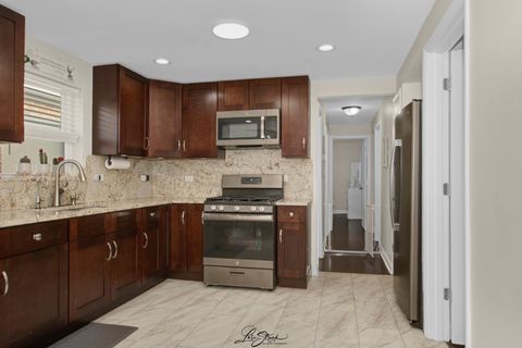 Tiny photo for 11046 S Ewing Avenue, Chicago, IL 60617 (MLS # 12594675)