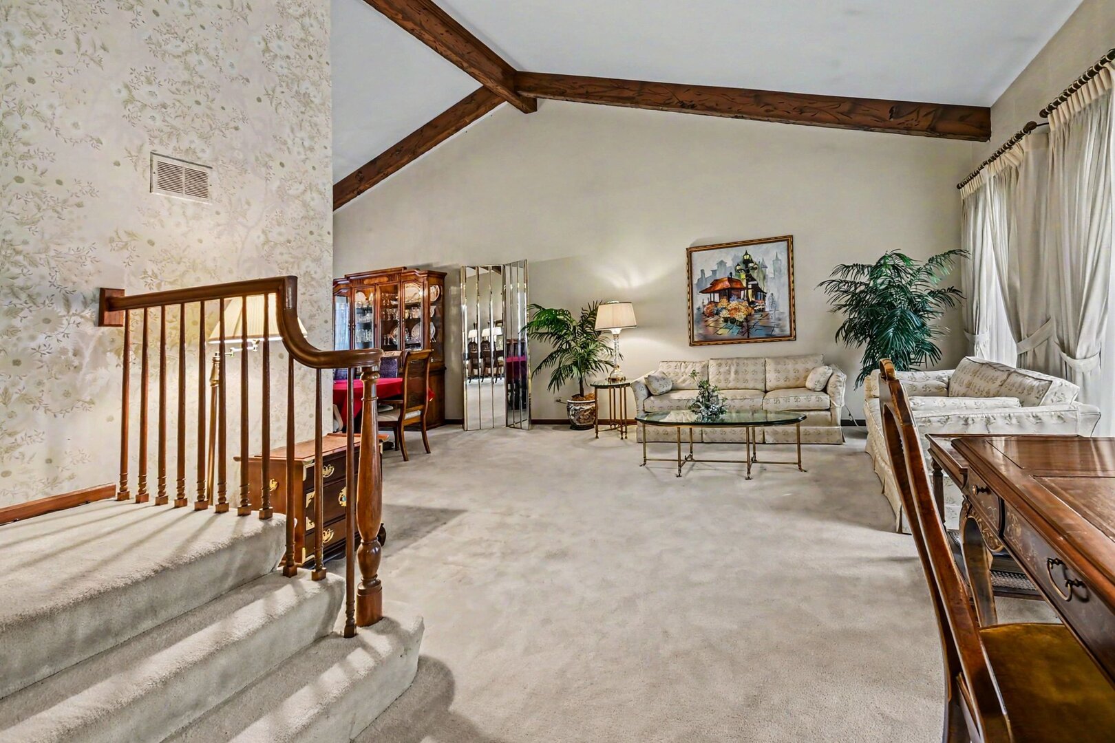 421 E Barclay Court