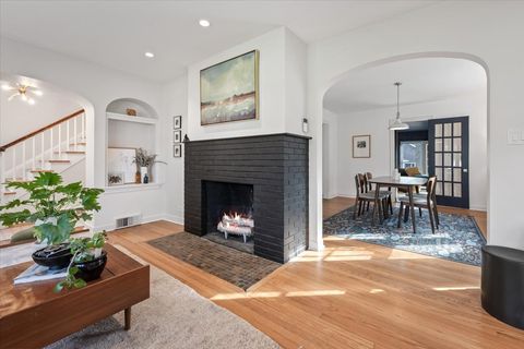 Tiny photo for 1233 GLENCOE Avenue, Highland Park, IL 60035 (MLS # 12611334)