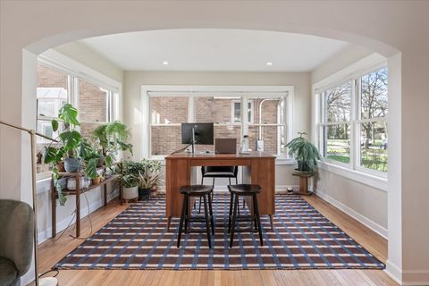 Tiny photo for 1233 GLENCOE Avenue, Highland Park, IL 60035 (MLS # 12611334)