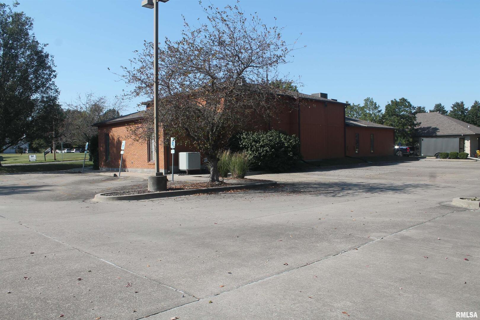 1235 CEDAR Court