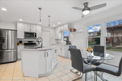 Tiny photo for 48 W Brentwood Drive, Palatine, IL 60074 (MLS # 12437781)