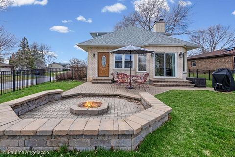 Tiny photo for 48 W Brentwood Drive, Palatine, IL 60074 (MLS # 12437781)