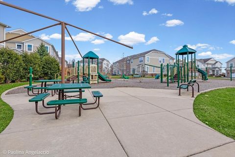 Tiny photo for 48 W Brentwood Drive, Palatine, IL 60074 (MLS # 12437781)