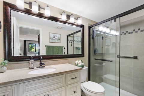 Tiny photo for 13200 W Heiden Circle #2105, Lake Bluff, IL 60044 (MLS # 12490336)