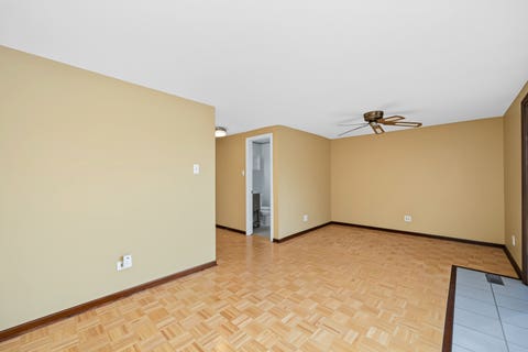 Tiny photo for 19 Elmwood Square, Indian Head Park, IL 60525 (MLS # 12706403)