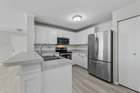 Tiny photo for 1009 Silverstone Drive #1009, Carpentersville, IL 60110 (MLS # 12597909)