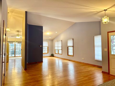 Tiny photo for 11904 Somerset Road, Orland Park, IL 60467 (MLS # 12562301)