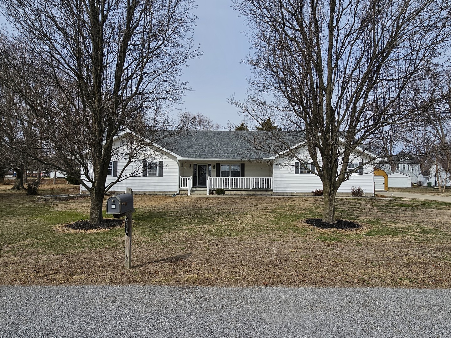 204 W Greenwalt Street