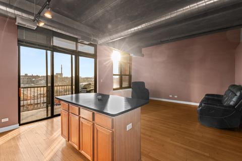 Tiny photo for 833 W 15TH Place #514, Chicago, IL 60608 (MLS # 12541828)