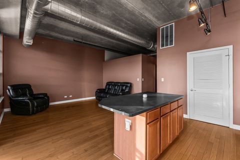 Tiny photo for 833 W 15TH Place #514, Chicago, IL 60608 (MLS # 12541828)