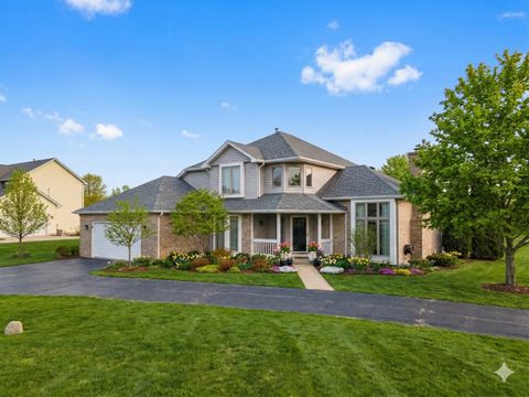 Photo of 613 Silver Glen Road, McHenry, IL 60050 (MLS # 12614327)