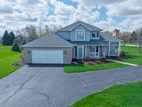 Tiny photo for 613 Silver Glen Road, McHenry, IL 60050 (MLS # 12614327)