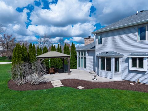 Tiny photo for 613 Silver Glen Road, McHenry, IL 60050 (MLS # 12614327)