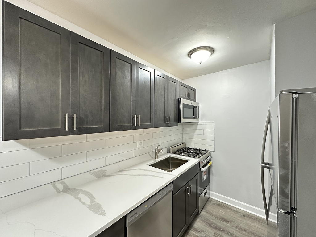 4612 N Beacon Street 1E