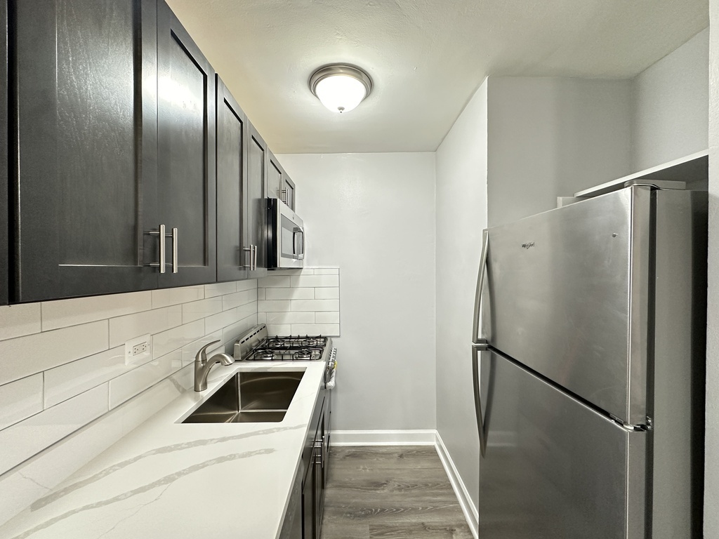 4612 N Beacon Street 1E