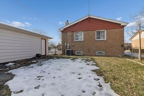 Tiny photo for 439 N Manchester Drive, Chicago Heights, IL 60411 (MLS # 12428234)