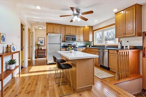 Tiny photo for 439 N Manchester Drive, Chicago Heights, IL 60411 (MLS # 12428234)