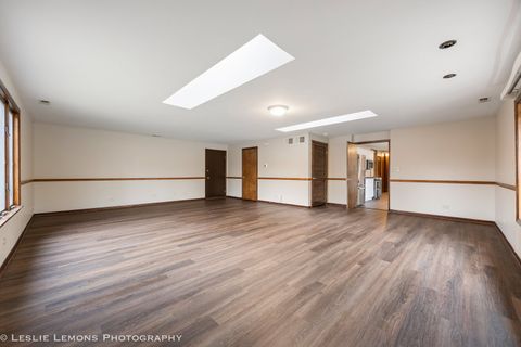 Tiny photo for 16400 Sherwood Drive, Orland Park, IL 60462 (MLS # 12524077)