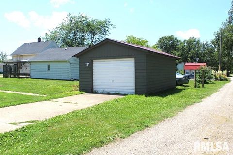 Tiny photo for 632 E 9TH Street, Kewanee, IL 61443 (MLS # QC4264684)
