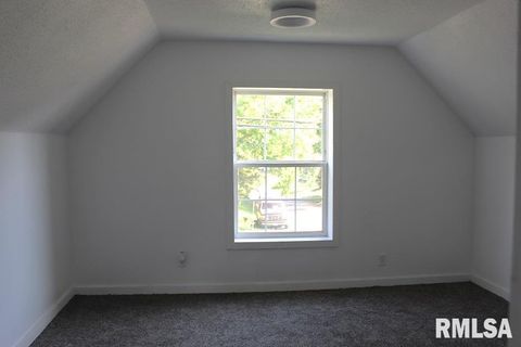 Tiny photo for 632 E 9TH Street, Kewanee, IL 61443 (MLS # QC4264684)