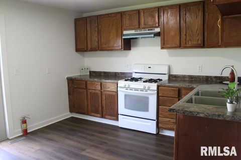 Tiny photo for 632 E 9TH Street, Kewanee, IL 61443 (MLS # QC4264684)