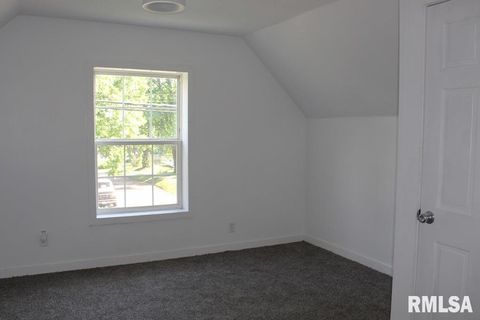 Tiny photo for 632 E 9TH Street, Kewanee, IL 61443 (MLS # QC4264684)